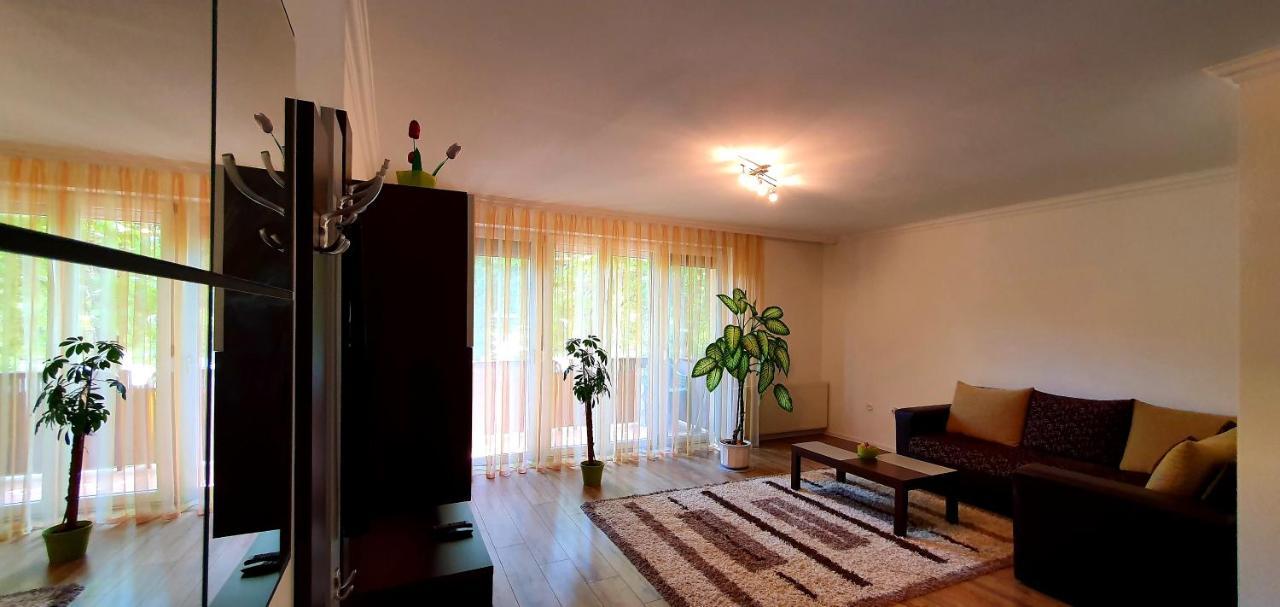 שיופוק Bazsi Apartman מראה חיצוני תמונה